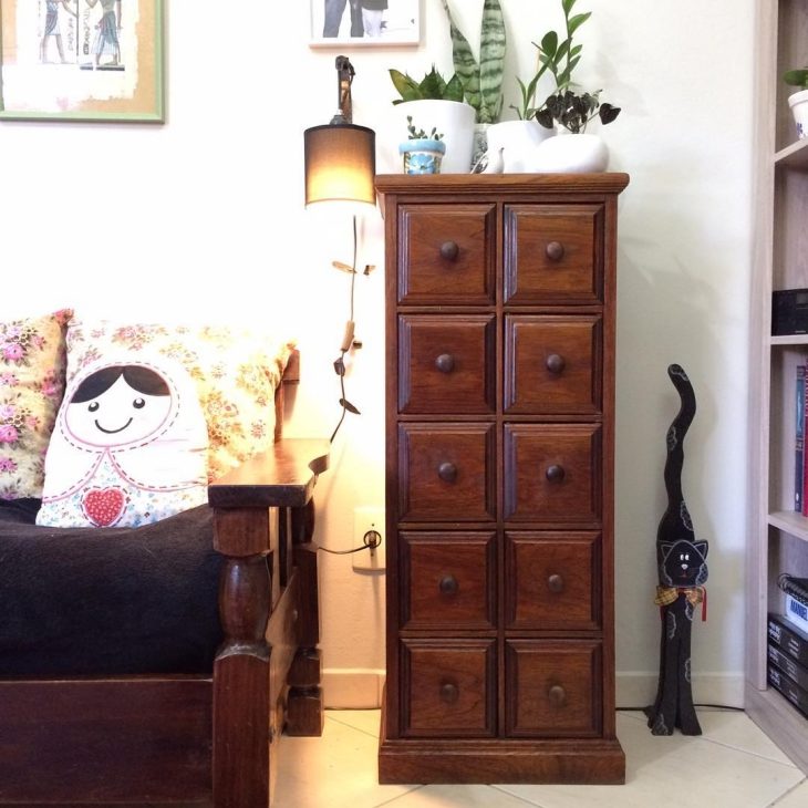 Agregue más encanto y personalidad a su hogar con muebles antiguos.