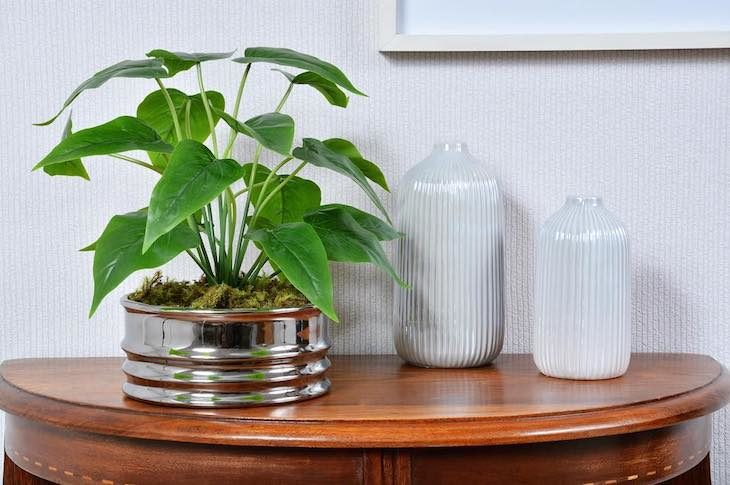 Plantas artificiales para salón: 36 modelos y consejos para decorar el ambiente