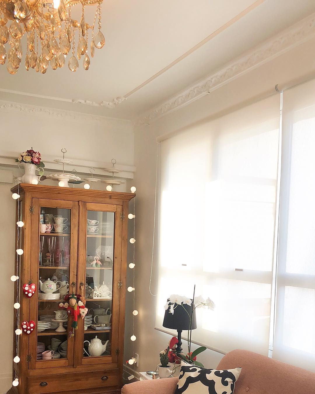Gabinete de vidrio antiguo: 60 ideas encantadoras y consejos sobre cómo decorar