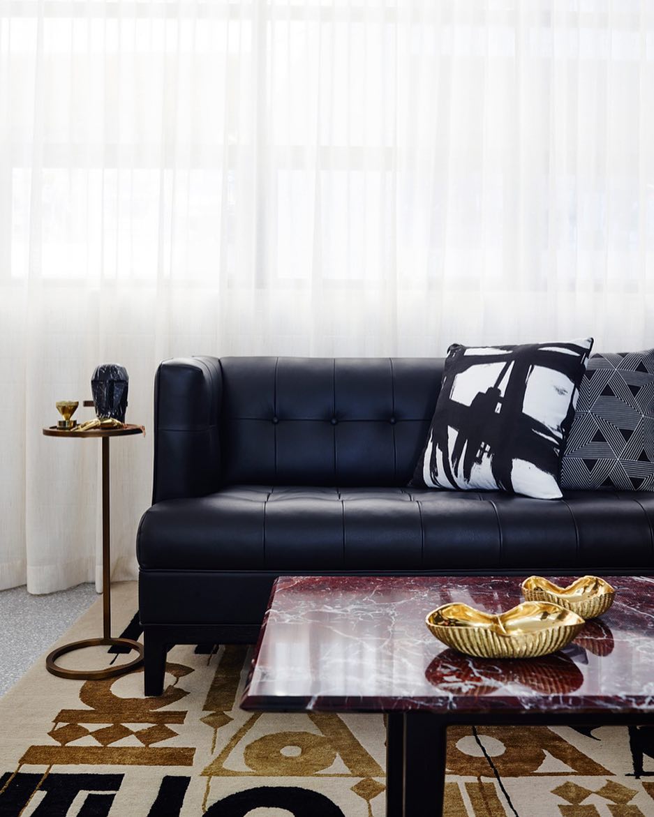 Sofá negro: 50 modelos para una habitación aún más elegante