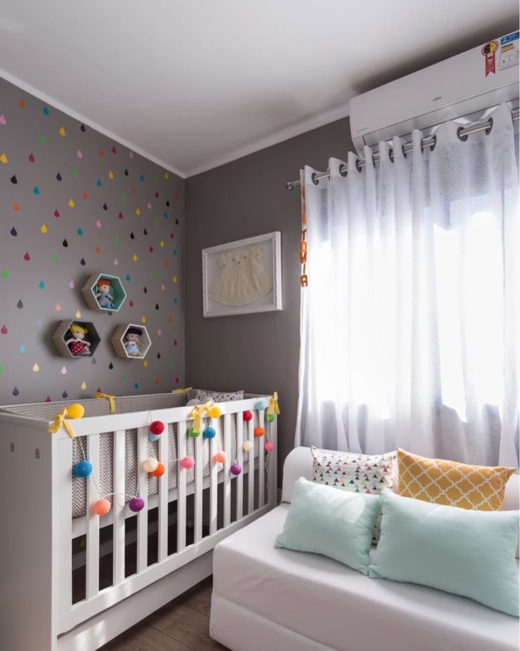 Nichos de la habitación del bebé: encanto y estilo en la decoración.