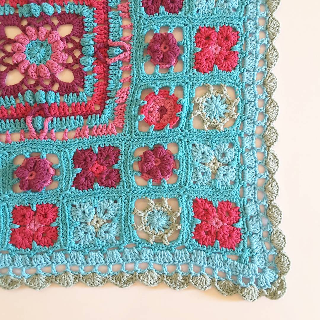 Alfombra cuadrada de crochet: 45 ideas emocionantes y como hacer la tuya
