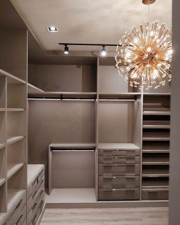 90 ideas de armario abierto para hacer que su hogar sea elegante y organizado