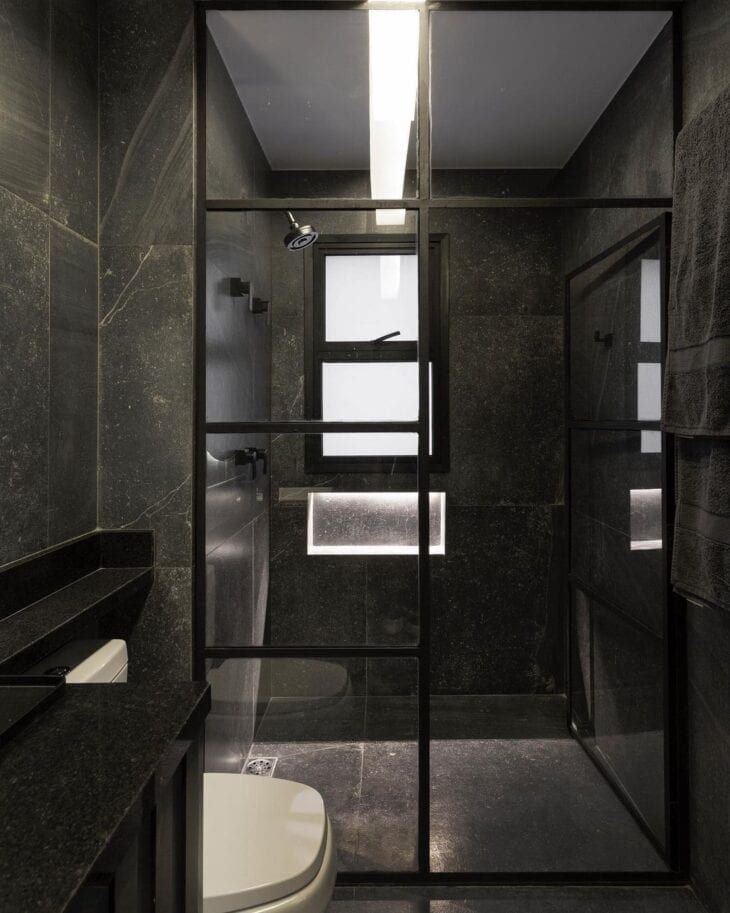 70 fotos de baños negros para impactar la decoración