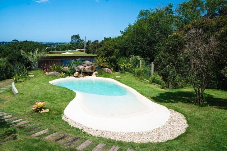 20 ideas para su propia piscina de arena y consejos de un arquitecto