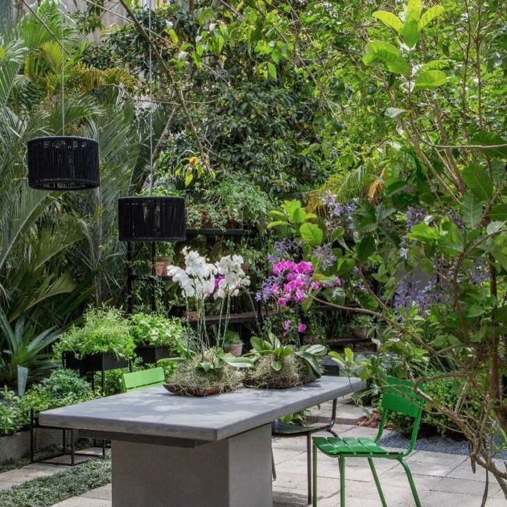 80 modelos de mesas de jardín que son un encanto para tu hogar