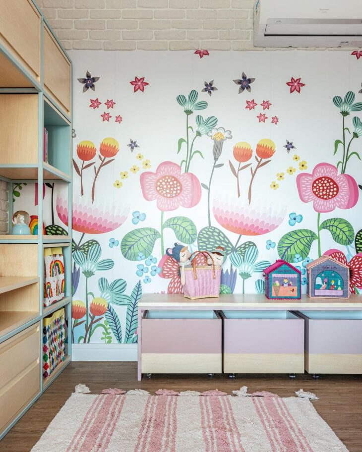 25 opciones de estanterías Montessori para habitaciones infantiles