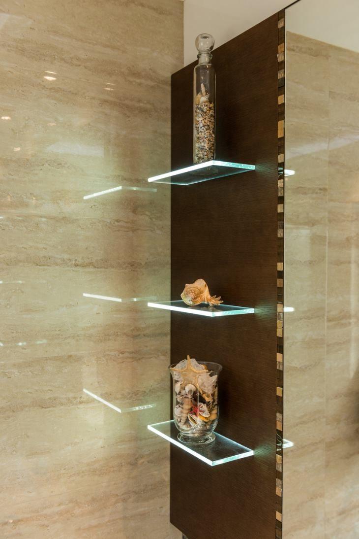 Estantería de cristal: elemento sencillo que aporta funcionalidad y estilo a las estancias