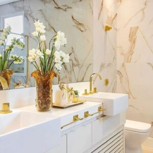Consejos y combinaciones para tener un hermoso baño de mármol