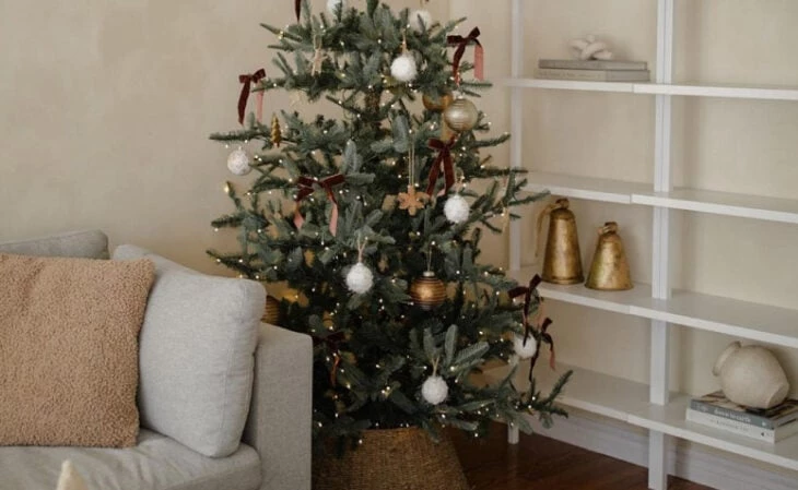 10 consejos para montar un árbol de Navidad bonito y creativo